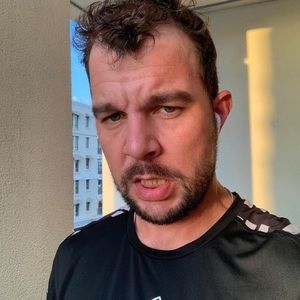 Meet your Posher, Miles